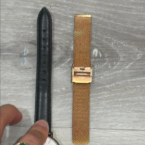 Daniel Wellington Watch - Picture 3 of 7